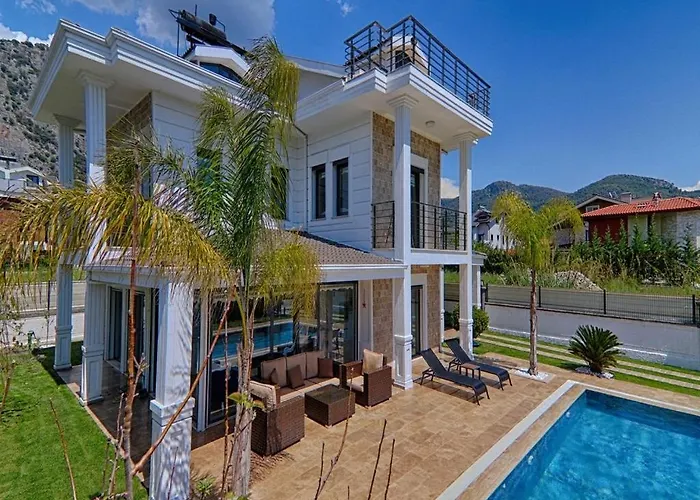 Göcek Merkez De özel Havuz Müstakil Lüks Villa *