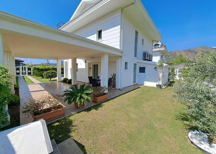 Göcek Merkez De özel Havuz Müstakil Lüks Villa