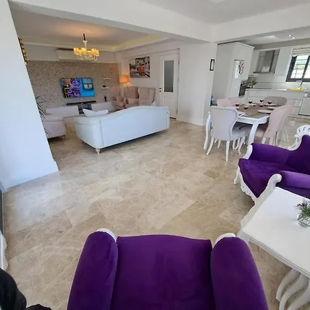 Goecek Merkez De Oezel Havuz Muestakil Lueks Fethiye