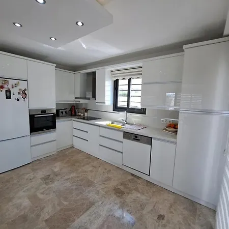 Villa Goecek Merkez De Oezel Havuz Muestakil Lueks Fethiye