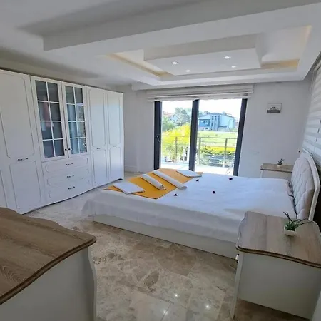 Goecek Merkez De Oezel Havuz Muestakil Lueks * Fethiye