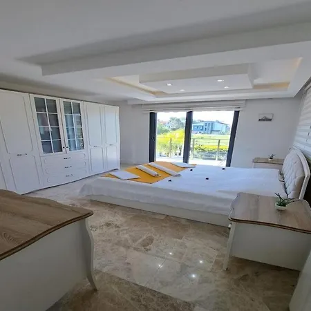 Villa Goecek Merkez De Oezel Havuz Muestakil Lueks *