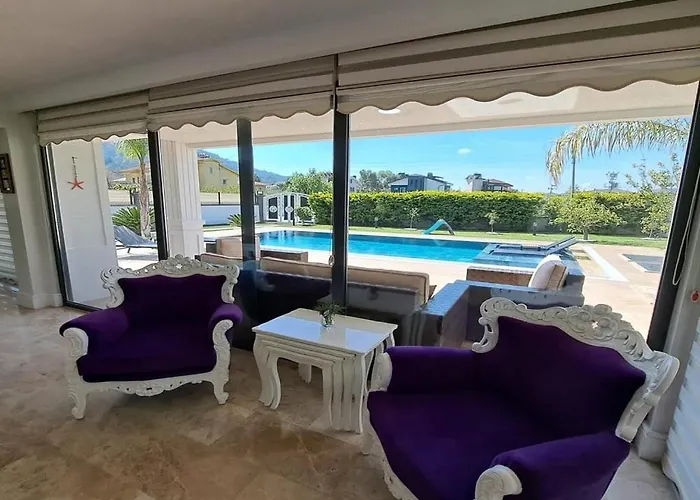 Goecek Merkez De Oezel Havuz Muestakil Lueks