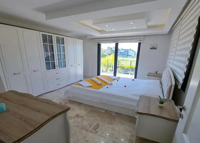 Goecek Merkez De Oezel Havuz Muestakil Lueks * Fethiye