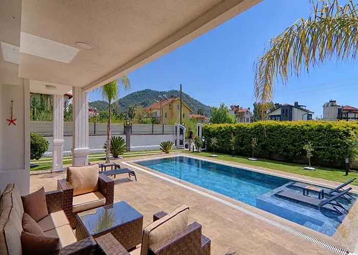 Goecek Merkez De Oezel Havuz Muestakil Lueks Fethiye