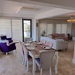 Goecek Merkez De Oezel Havuz Muestakil Lueks *